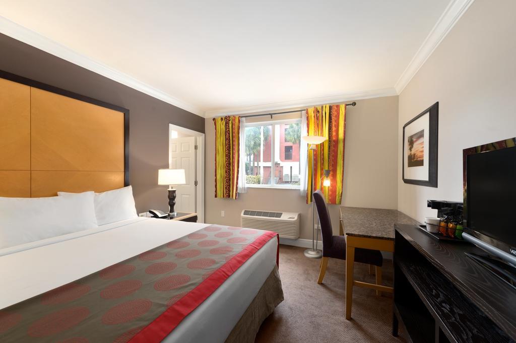 Ramada by Wyndham Miami Springs/Miami International Airport Hotel Ruang foto