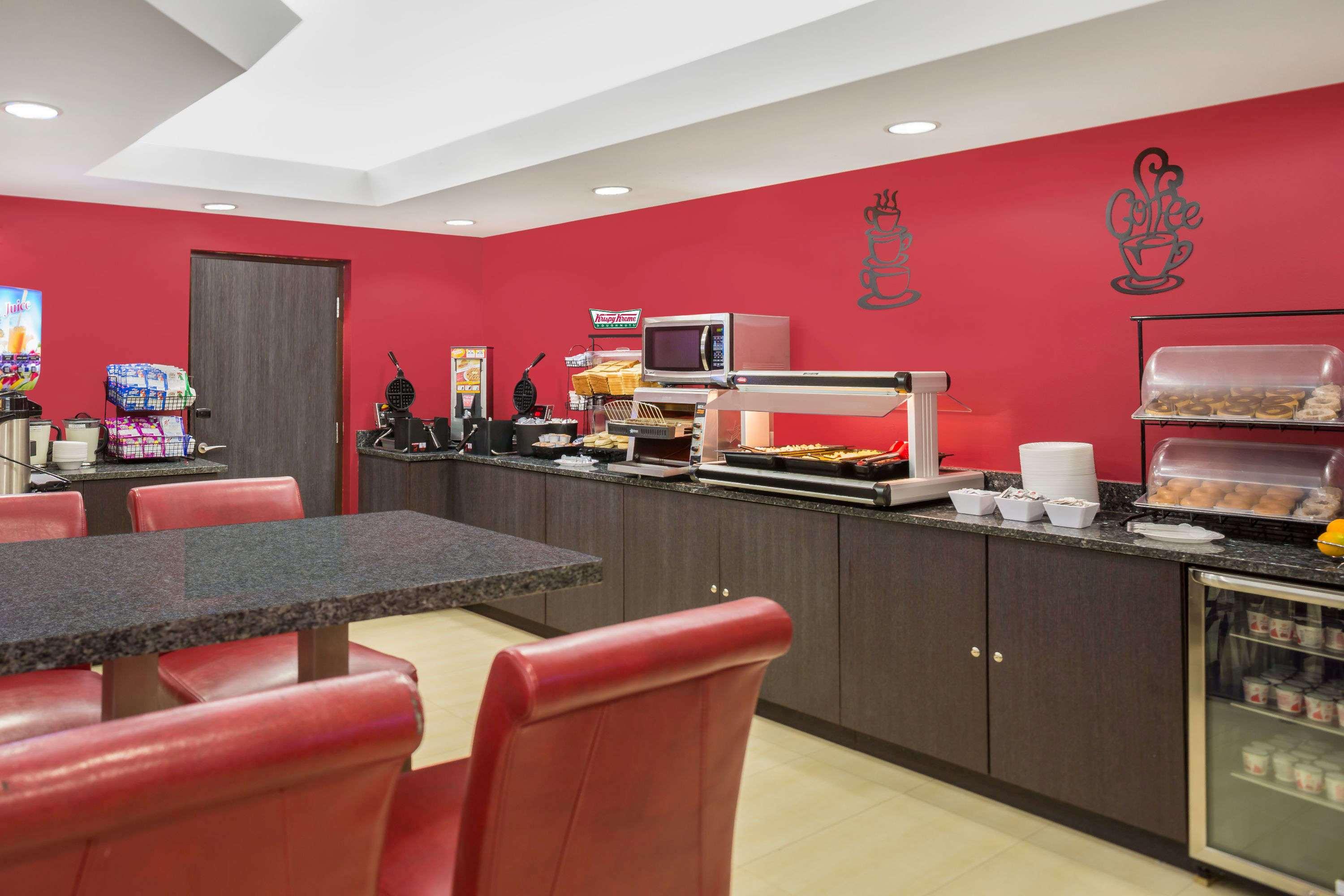 Ramada by Wyndham Miami Springs/Miami International Airport Hotel Bagian luar foto
