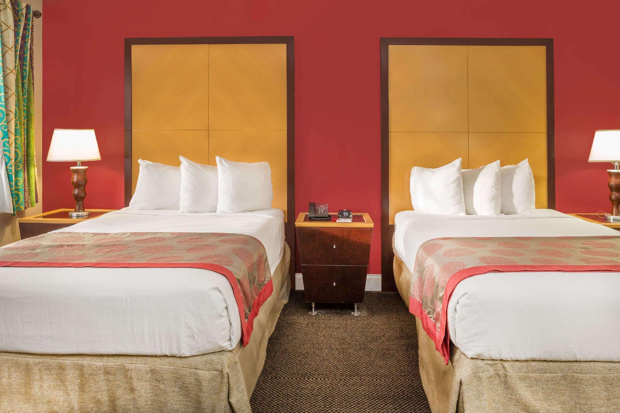 Ramada by Wyndham Miami Springs/Miami International Airport Hotel Bagian luar foto