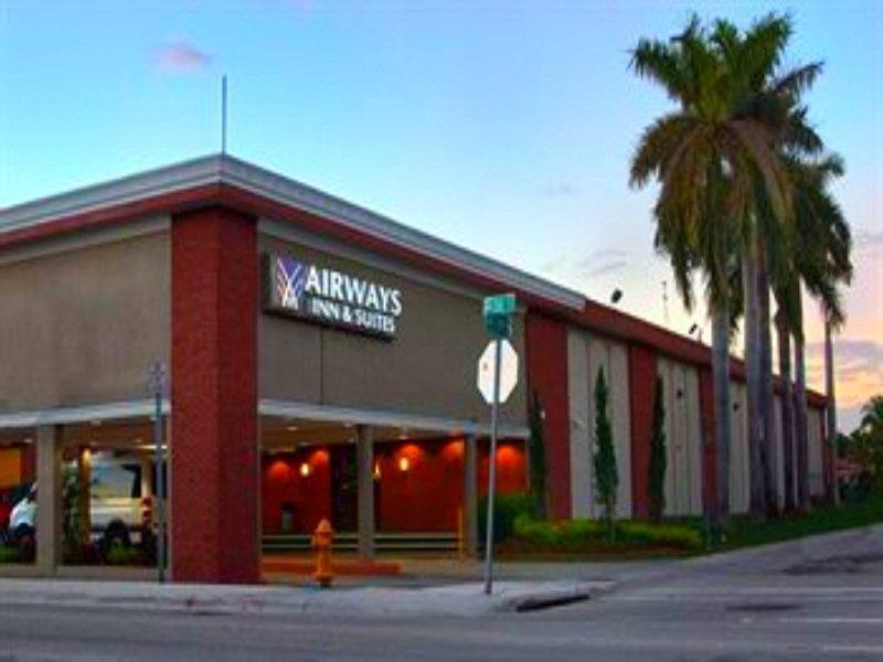 Ramada by Wyndham Miami Springs/Miami International Airport Hotel Bagian luar foto