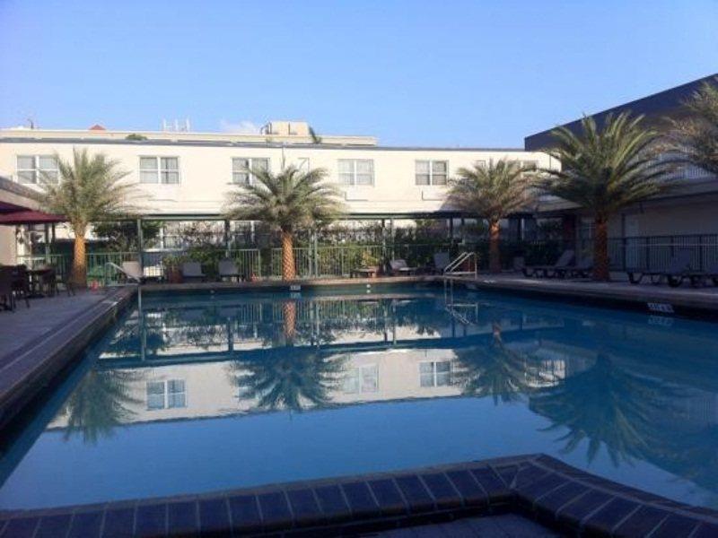 Ramada by Wyndham Miami Springs/Miami International Airport Hotel Bagian luar foto