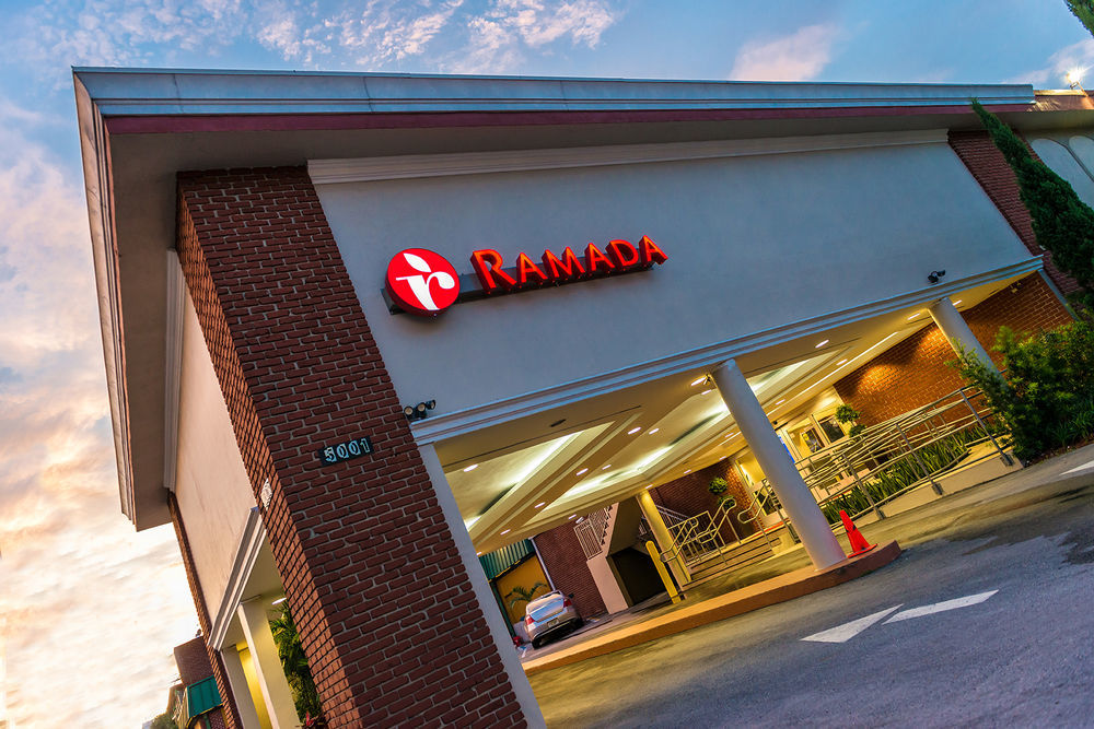 Ramada by Wyndham Miami Springs/Miami International Airport Hotel Bagian luar foto