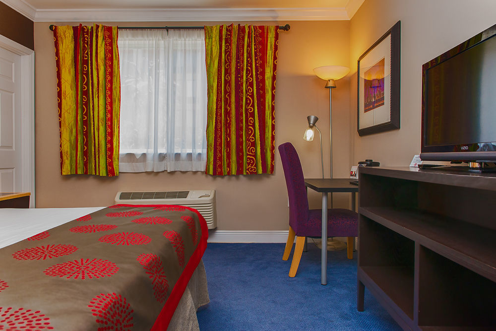 Ramada by Wyndham Miami Springs/Miami International Airport Hotel Bagian luar foto