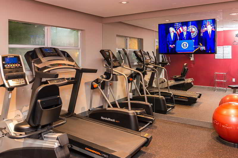 Ramada by Wyndham Miami Springs/Miami International Airport Hotel Bagian luar foto