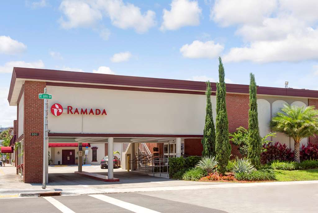 Ramada by Wyndham Miami Springs/Miami International Airport Hotel Bagian luar foto